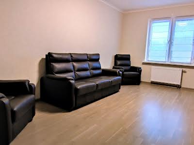 квартира по адресу Академика Глушкова просп., 9е