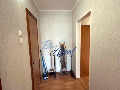 квартира за адресою Смілянська вул., 15а
