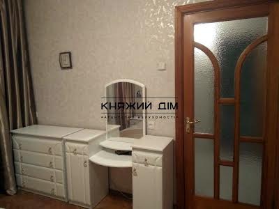 квартира по адресу Соломии Крушельницкой ул., 3-А