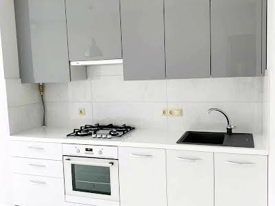 квартира за адресою Юнацька вул., 19