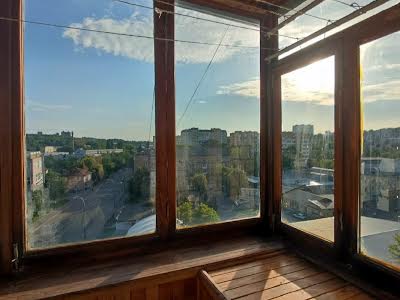 квартира за адресою Кирилівська вул. (Фрунзе), 127