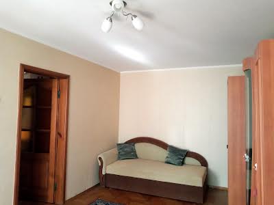 квартира по адресу Дарницкий бульв., 7