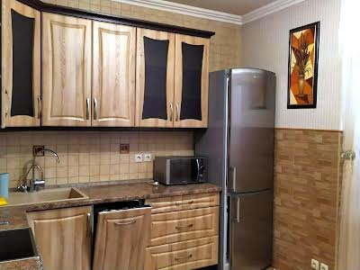 квартира за адресою Митрополита Андрея Шептицького вул. (Анатолія Луначарського), 10
