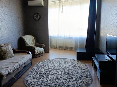 квартира за адресою Феодосійська вул., 2-л