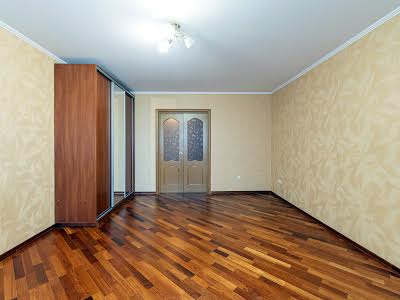 квартира по адресу Дарницкий бульв., 10а
