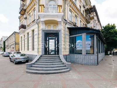 коммерческая по адресу Набережно-Крещатицкая ул., 17/18