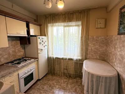 квартира за адресою Академіка Булаховського вул., 28-В