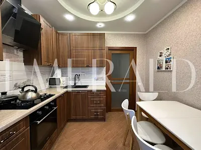 квартира за адресою Червоної Калини просп. (Володимира Маяковського), 21-А