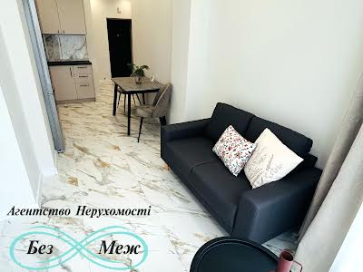 квартира по адресу Радісна, 4
