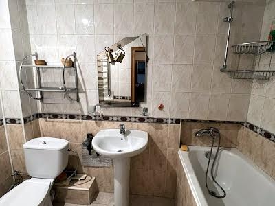 квартира за адресою Академіка Доброхотова вул., 15