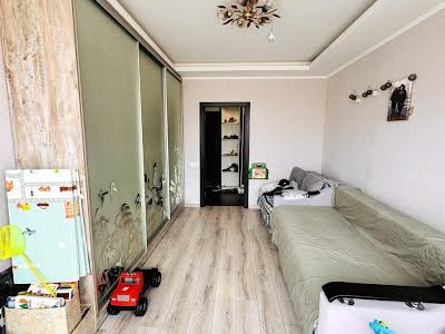 квартира за адресою Соборна вул., 126/15