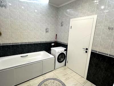 квартира за адресою Степана Руданського вул., 3-А