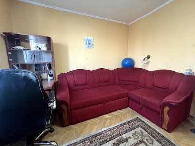 квартира за адресою Підлісна вул., 2