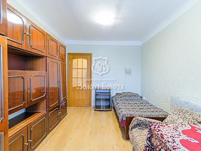 квартира за адресою Будівельників вул., 24