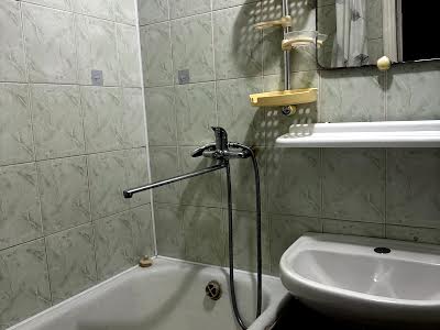 квартира за адресою Андрія Малишка вул., 37