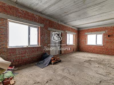 будинок за адресою с. Рогозів, Травнева, 4