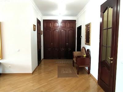 квартира по адресу Кловский спуск, 5
