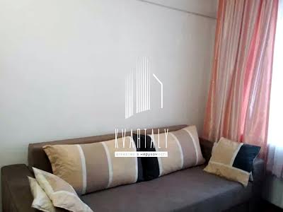 квартира за адресою Софії Русової вул., 7