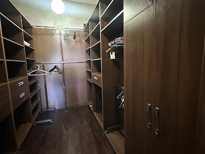 квартира за адресою Клінічна вул., 28