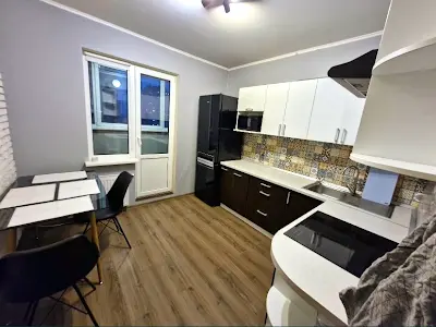 квартира за адресою Софії Русової вул., 3