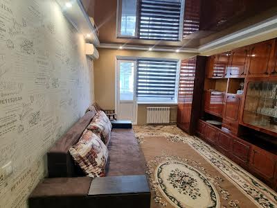 квартира за адресою Добровольців пров., 6