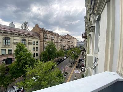 квартира за адресою Євгена Чикаленка вул. (Пушкінська), 7