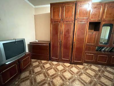 квартира за адресою Бучми вул. (Командарма Уборевича), 14