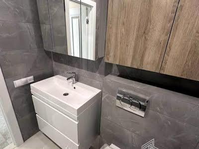 квартира за адресою Михайла Максимовича вул. (Онуфрія Трутенка), 32-Б