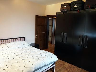 квартира по адресу Николая Амосова ул., 4