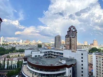 квартира по адресу Евгения Коновальца ул. (Щорса), 36-В