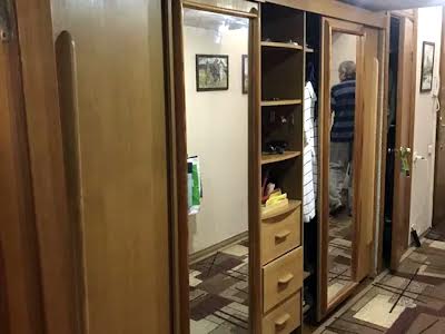 квартира за адресою вул Верхній Вал, 48/28А
