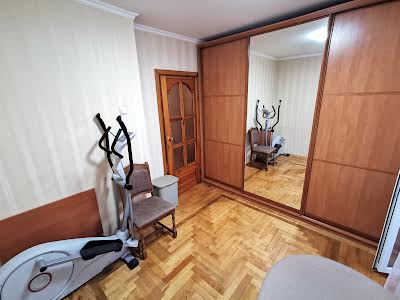 квартира по адресу Гриненко ул., 1-А