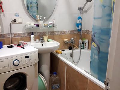квартира за адресою Героїв просп., 11