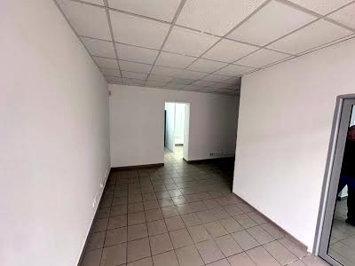 коммерческая по адресу Вишгородська ул., 48
