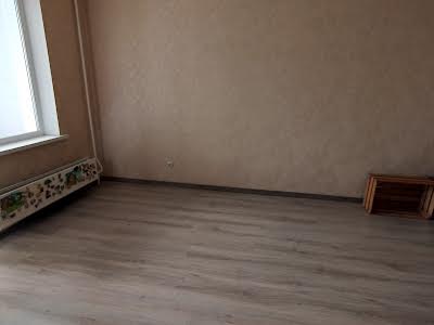 квартира за адресою Ревуцького вул., 18
