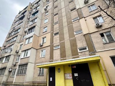 квартира по адресу Драгоманова ул., 7-А