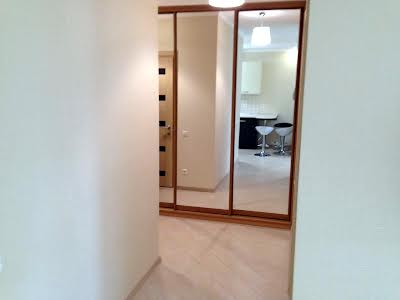 квартира за адресою Регенераторна вул., 4 к11