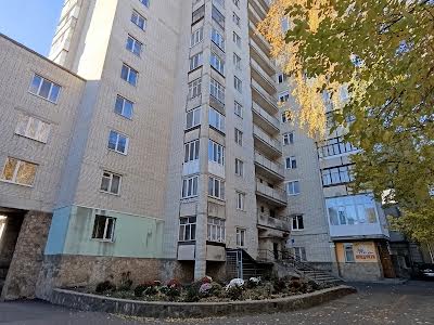 квартира за адресою вул. Небесної Сотні, 24