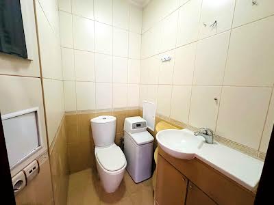 квартира за адресою Митрополита Андрея Шептицького вул. (Анатолія Луначарського), 10