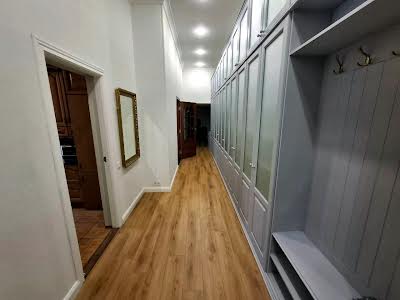 квартира за адресою Михайлівська вул., 24б