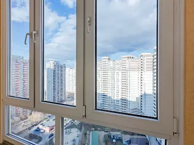квартира за адресою Анни Ахматової вул., 30
