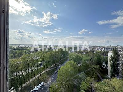квартира за адресою Композитора Лятошинського вул., 12