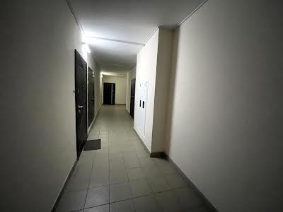 квартира по адресу Драгоманова ул., 2Б