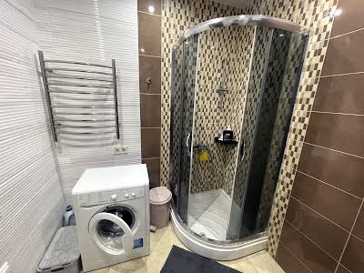 квартира по адресу Драгоманова ул., 2Б