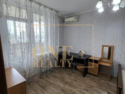 квартира по адресу Олены Пчилки ул., 2