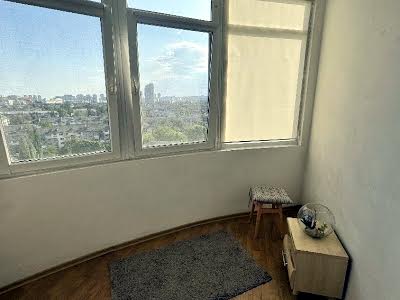 квартира за адресою Верховної Ради бульв., 14-Б