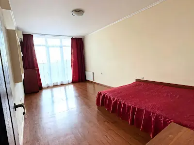 квартира по адресу Ивана Крамского ул., 9