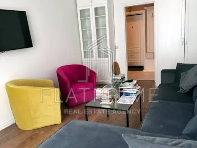 квартира за адресою Дегтярна вул., 7
