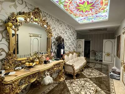 квартира за адресою Євгена Коновальця вул. (Щорса), 44а