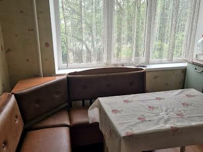 квартира за адресою Привокзальна вул., 8